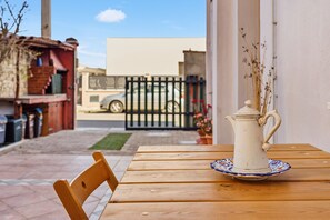 Outdoor dining - Casa Due Spighe San Sperate (San Sperate)