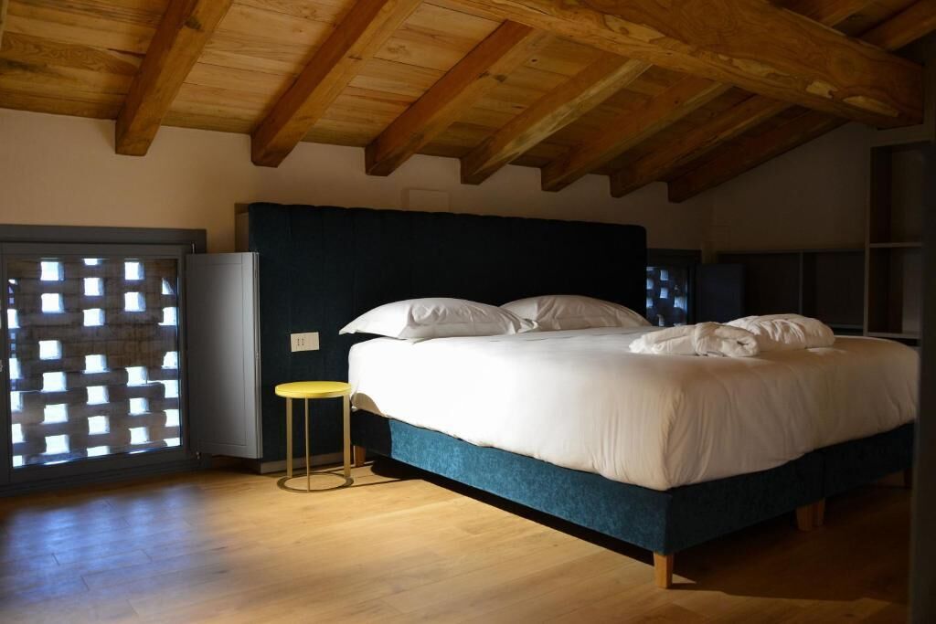 In-room safe, desk, blackout curtains, soundproofing