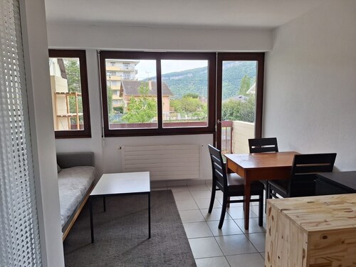 Studio „Les Cascades“ mit Bergblick, Balkon und WLAN