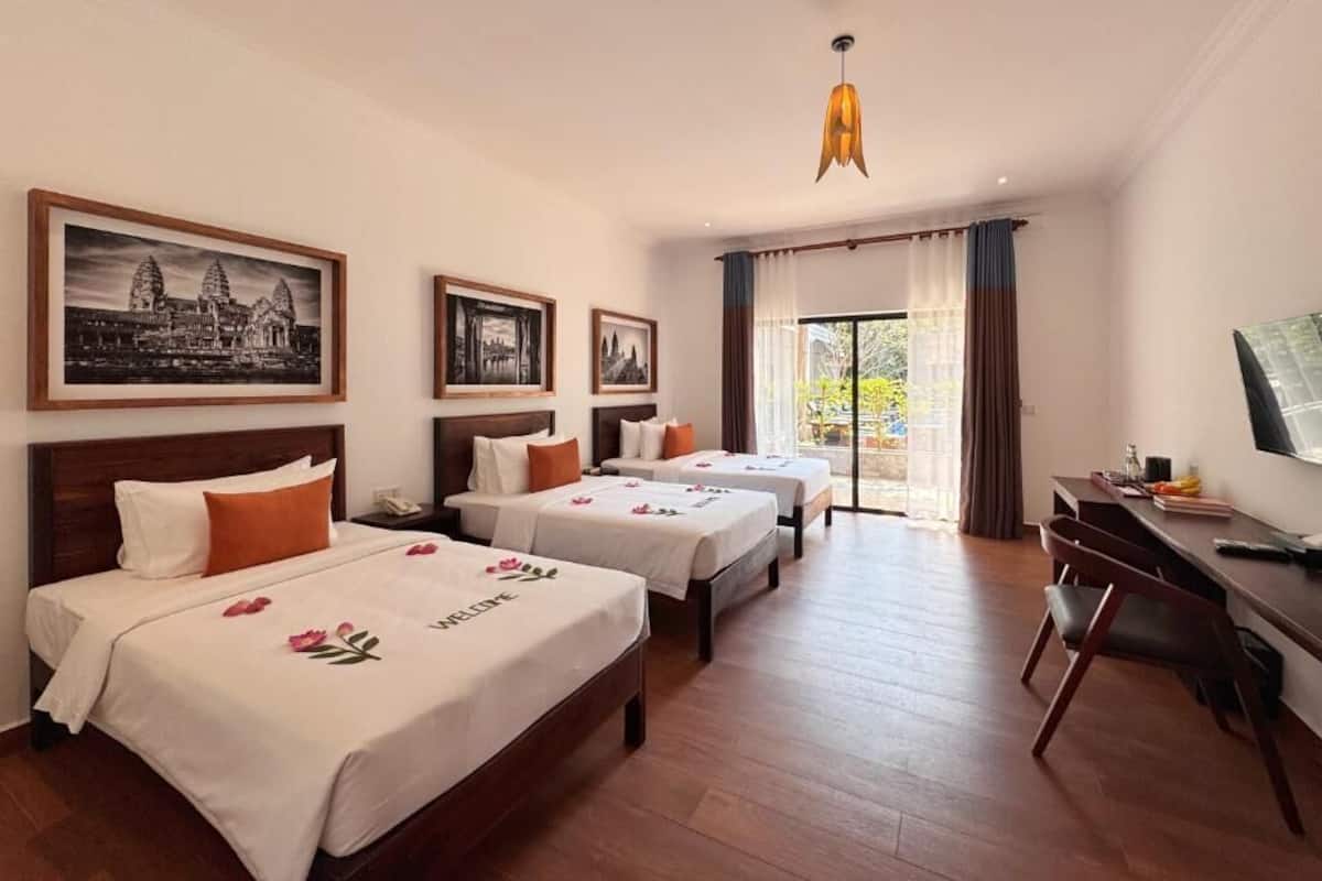 Deluxe Triple Room, Balcony, Pool View