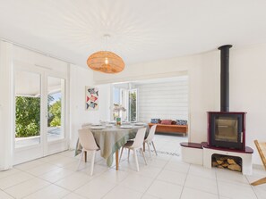 Dining - Lovely house with pool for 8 (Les Sables-d´Olonne)