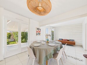 Dining - Lovely house with pool for 8 (Les Sables-d´Olonne)