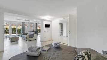 Family House, 4 Bedrooms, Balcony (Villa Talamone With Beautiful Sea) | 4 bilik tidur