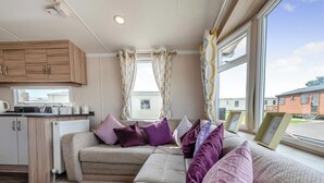 Unclassified image, 5 of 10, button - Bronze 2 Bedroom Caravan, Sleeps 4 (Thorness, Nr Cowes)
