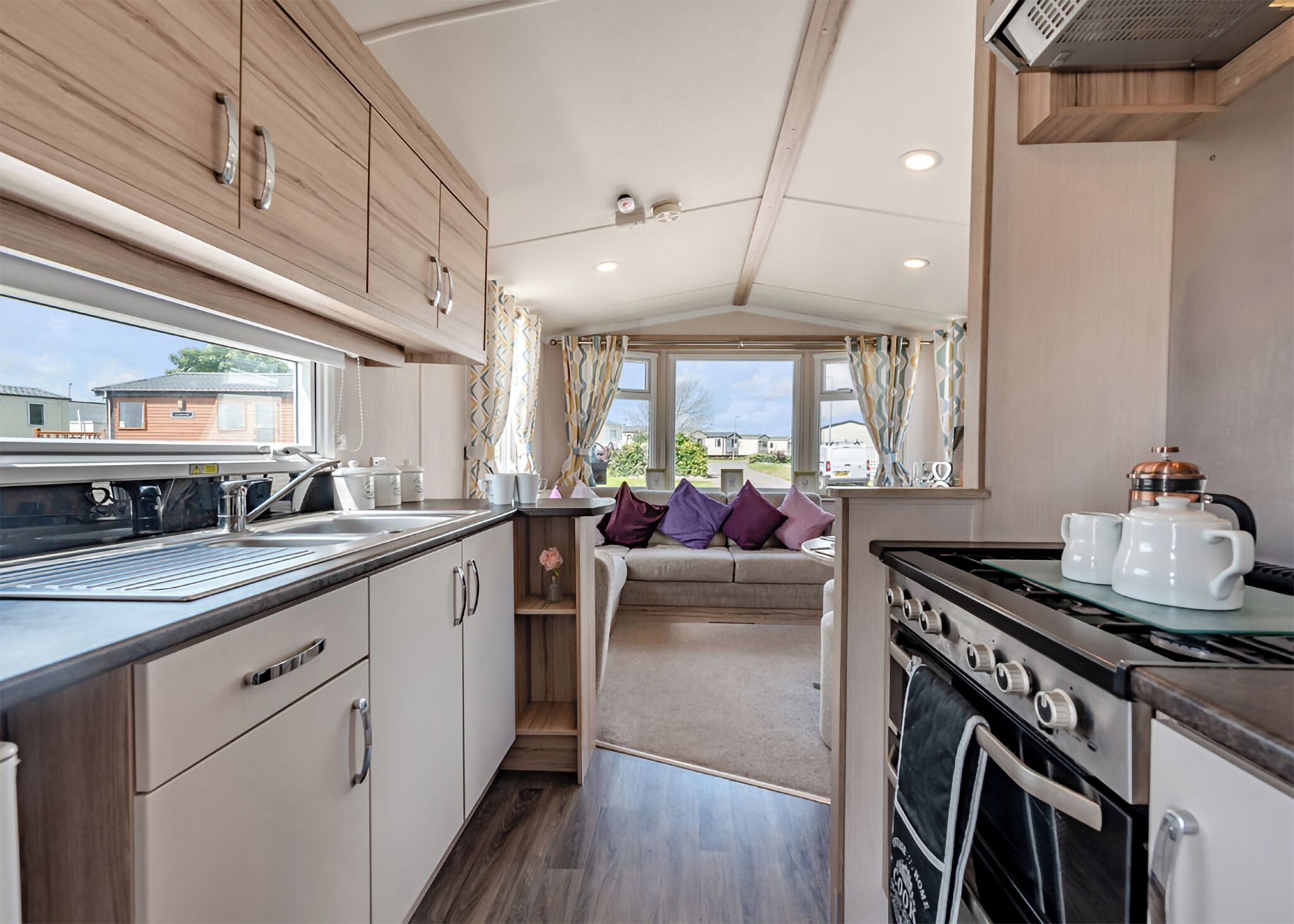 Fridge, oven, stovetop, toaster