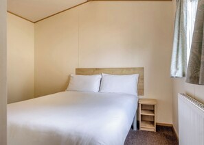 Unclassified image, 2 of 9, button - Bronze 2 Bedroom Caravan, Sleeps 6 P (Thorness, Nr Cowes)