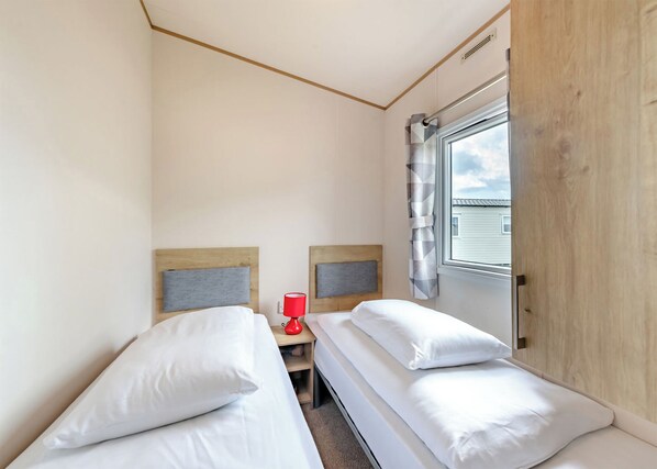 Bedroom, Bed, House - Gold Caravan with parking (Thorness, Nr Cowes)