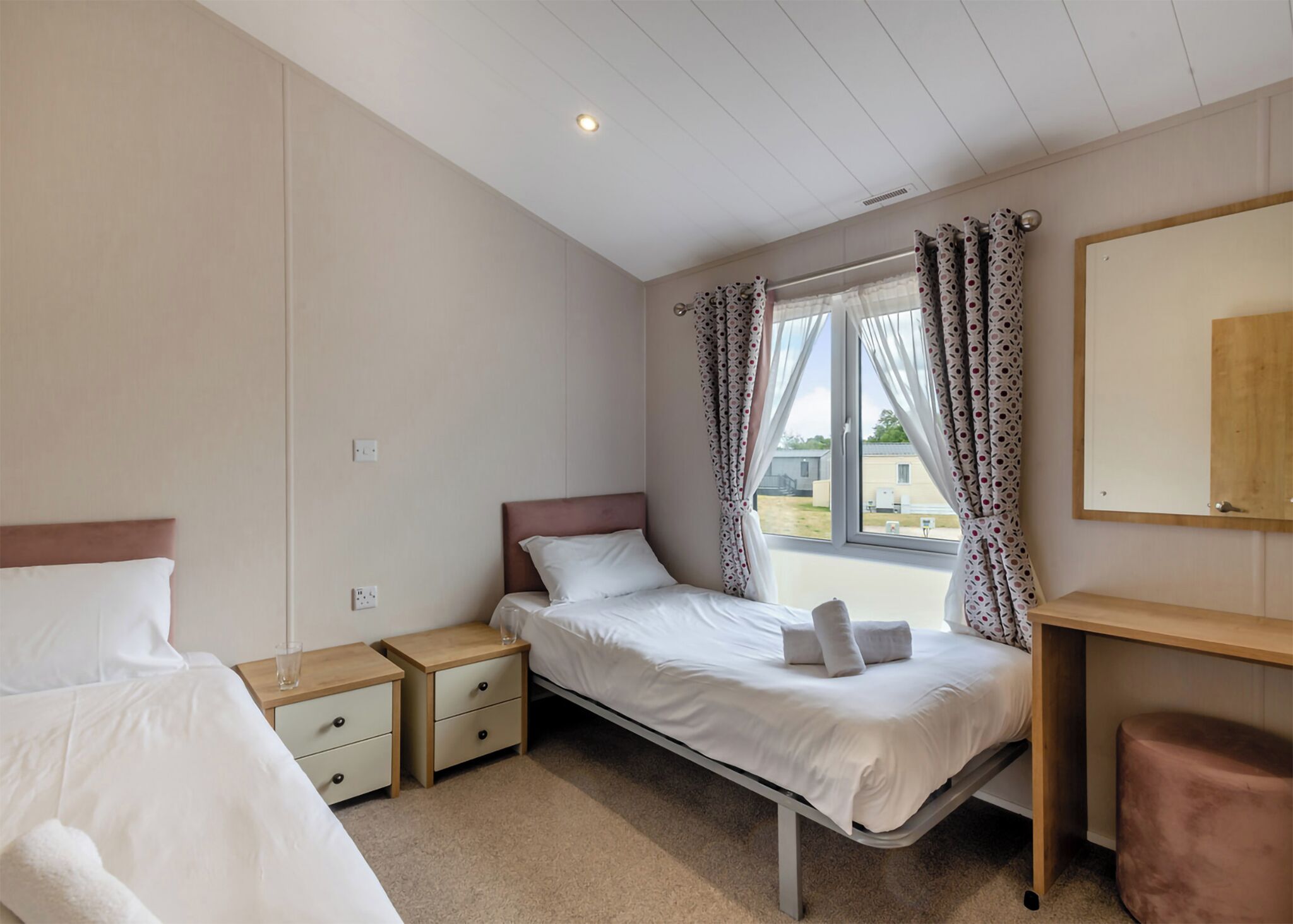 2 bedrooms