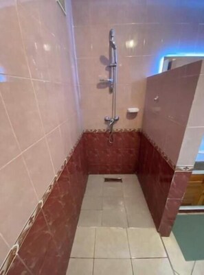 Shower, hair dryer - Charming Le Palmier apartment - Close to the beach, Souk El Had and the town center (Agadir)