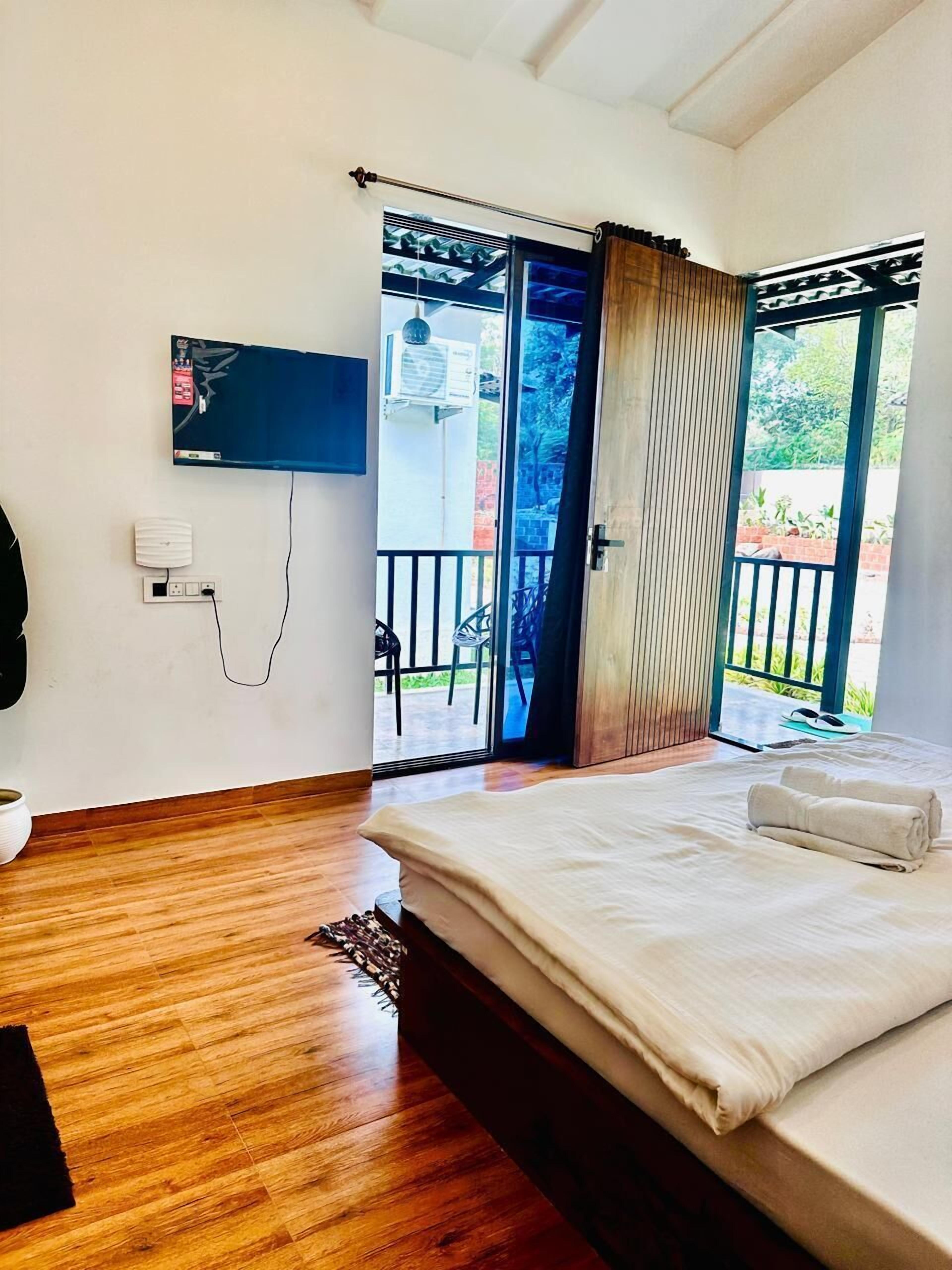 6BHK Villa with Common Pool | Desk, laptop workspace, free WiFi