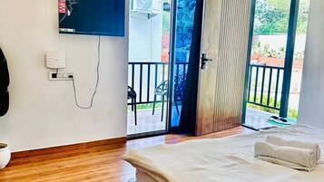 6BHK Villa with Common Pool | Desk, laptop workspace, free WiFi