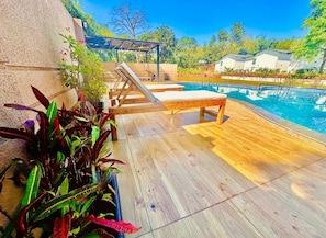 Super Deluxe Room in Villa | Pool