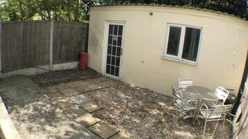 Felles sovesal, 1 soverom | Utendørsservering