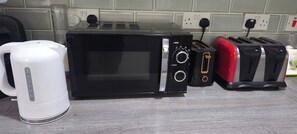 宿舍, 1 间卧室 | 微波炉