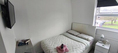 Room-cozy Small Room in City Centre and