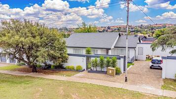 Rumah, 4 kamar tidur, Boleh Merokok, perapian | Eksterior