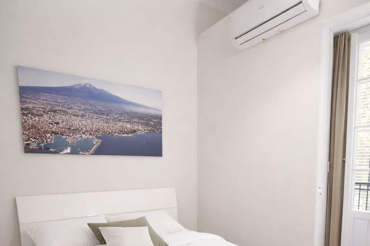 Camera doppia, balcone, vista cortile (3)