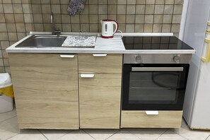 Refrigerador y microondas 