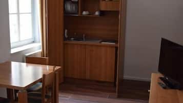 Tripla Comfort | Cucina privata | Mini-frigorifero, piano cottura, pentole/stoviglie/utensili