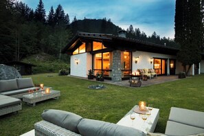 Chalet, 4 Bedrooms, Mountain View | Terrace/patio