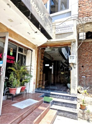 Exterior - Hotel AV Grand Amritsar (Amritsar)