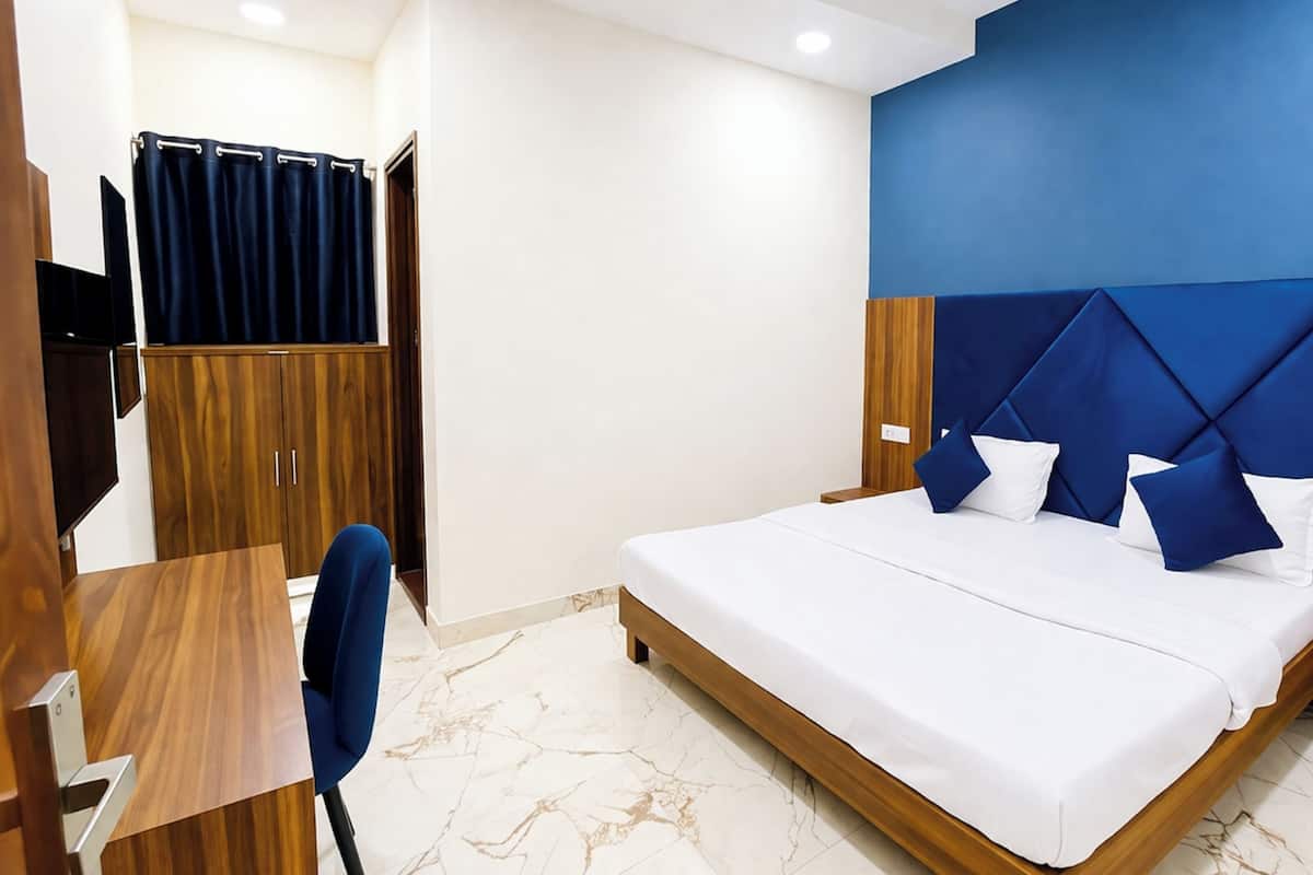 Deluxe Double Room, Air conditioning | View from room