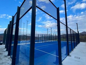 Tennis court - Lùlù Guest House  (Dernice)