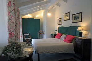 Classic Double or Twin Room, Garden View