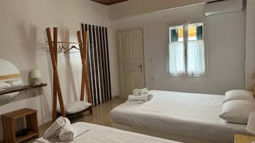 Classic Triple Room, Balcony, Sea View