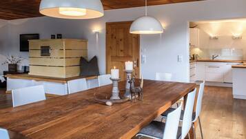 Deluxe-Chalet, Bergblick | Speisen