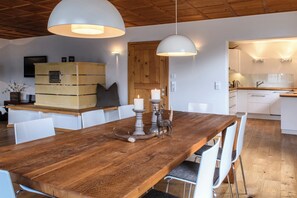 Deluxe-Chalet, Bergblick | Speisen