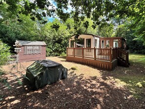 Terrace/patio - The But n Ben - Kelling Heath Holiday Park (Holt)