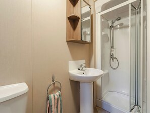 Shower - The But n Ben - Kelling Heath Holiday Park (Holt)