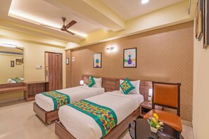 Kamar Double Standar | Setrika/meja setrika