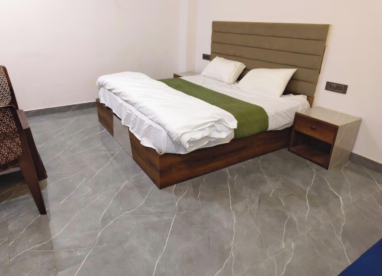 Classic Double Room | Desk, free WiFi