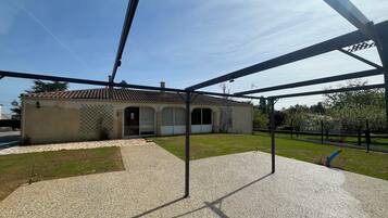 Enceinte de lâhĂ©bergement