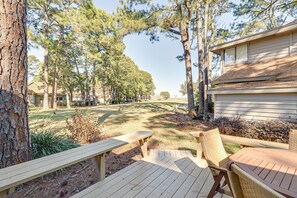 Outdoor dining - 2 Bedroom Condo in Crystal Cove (Miramar Beach)