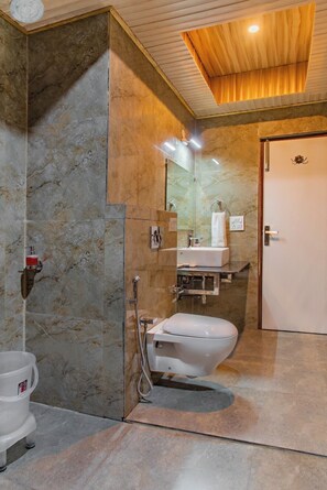 Bathroom - Vista Elite - Chail (Shimla)