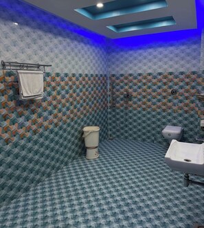 Luxury Suite | Bathroom - HOTEL ARCHIT INTERNATIONAL (Dudhi)
