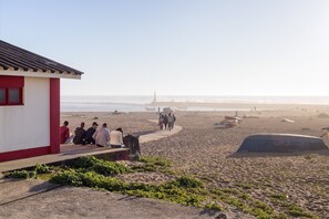 Beach - Fisherman's Blues – Exclusive Beachfront House with Ocean Views (Arcozelo)