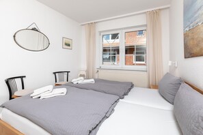 2 bedrooms, free WiFi - Cozy vacation apartment with balcony (Juist)