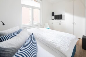 1 Schlafzimmer, Bügeleisen/Bügelbrett, Reisekinderbett, kostenloses WLAN