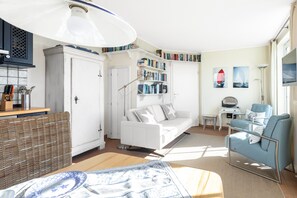 TV - Cozy vacation apartment with outstanding sea views (Juist)