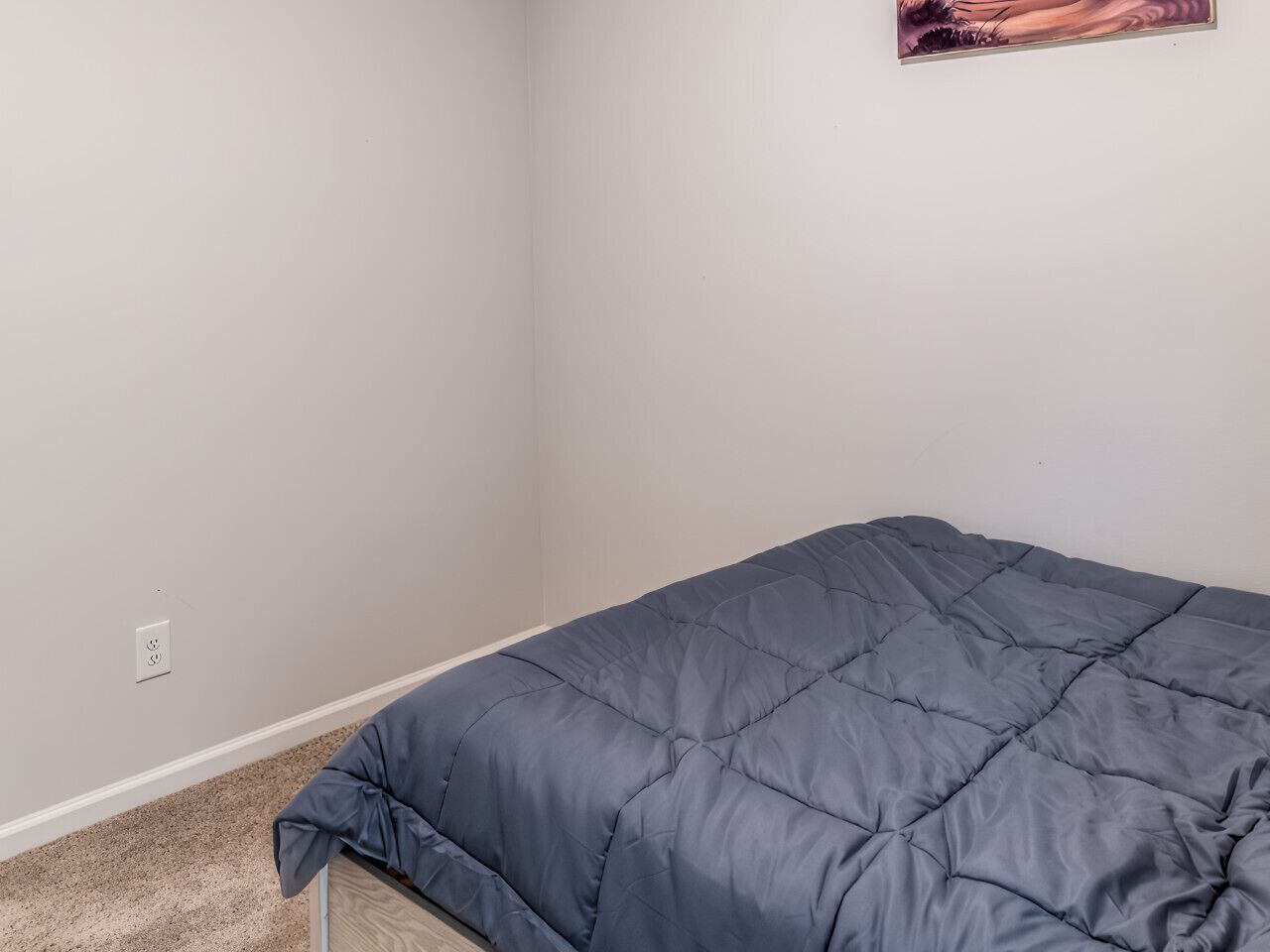 4 chambres, bureau, Wi-Fi, literie fournie