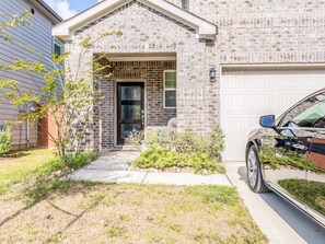 Exterior - Woodridge - Shared with owner (Porter)