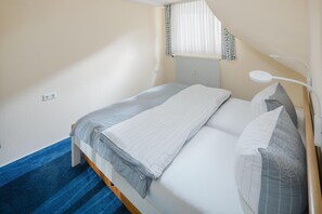 1 bedroom, travel cot, Internet - "Idyllic vacation apartment Seute Deern Kajüte - your perfect retreat on the (Juist)