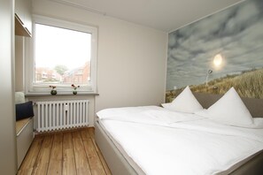 1 bedroom, travel cot, free WiFi - "Experience pure relaxation in the charming vacation apartment on Juist!" (Juist)