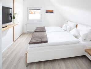 4 chambres, fer et planche à repasser, lit parapluie, Wi-Fi gratuit