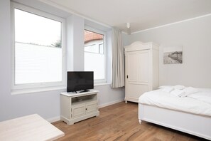 Iron/ironing board, free WiFi - Vacation apartment in a quiet location (Juist)