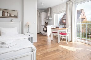 Iron/ironing board, free WiFi - Apartment in a quiet location with balcony (Juist)
